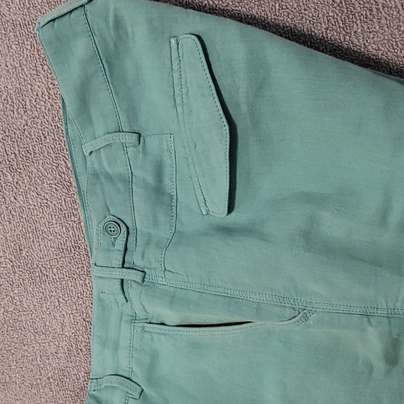 David Mayer Naman Linen Bermuda Shorts - Picture 9 of 10